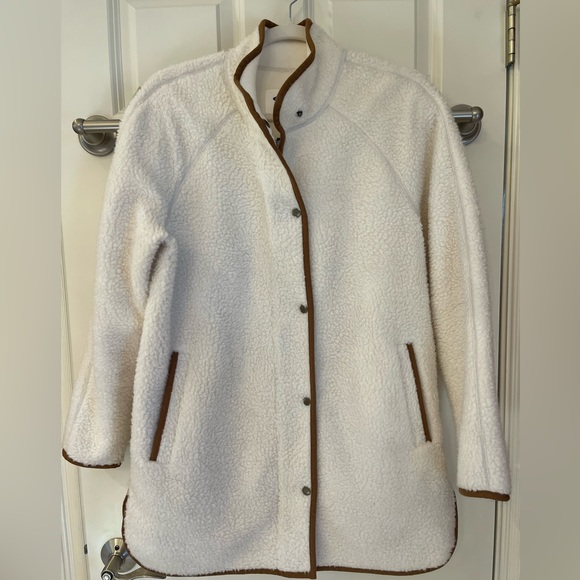 Old navy cream fleece jacket - Picture 1 of 3